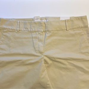 🌴 NWT LOFT Riviera Shorts, Light Khaki; Sz 14; 8” inseam; In original packaging